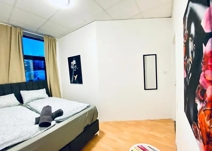 Apartment Quiet Well-connected Area, Comfy 3br Vienna